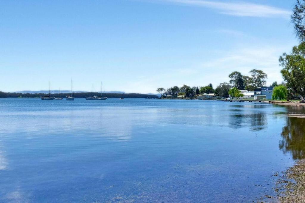 Φωτογραφία από το άλμπουμ του Hidden Horizon - 1pm checkout Sun - 5bed 3 bathroom σε Nords Wharf