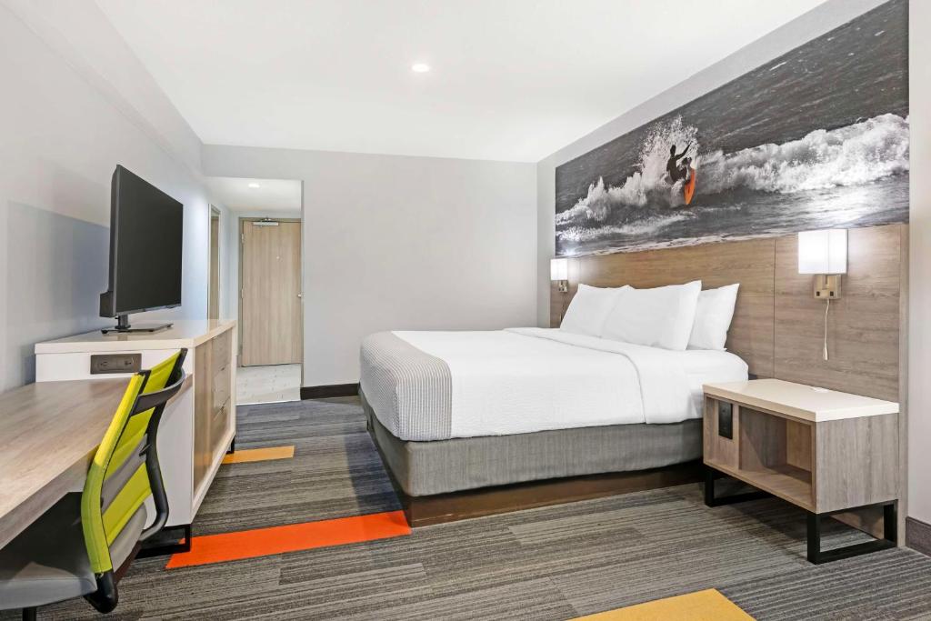 Best Western Oceanfront - King Room - Non-Smoking