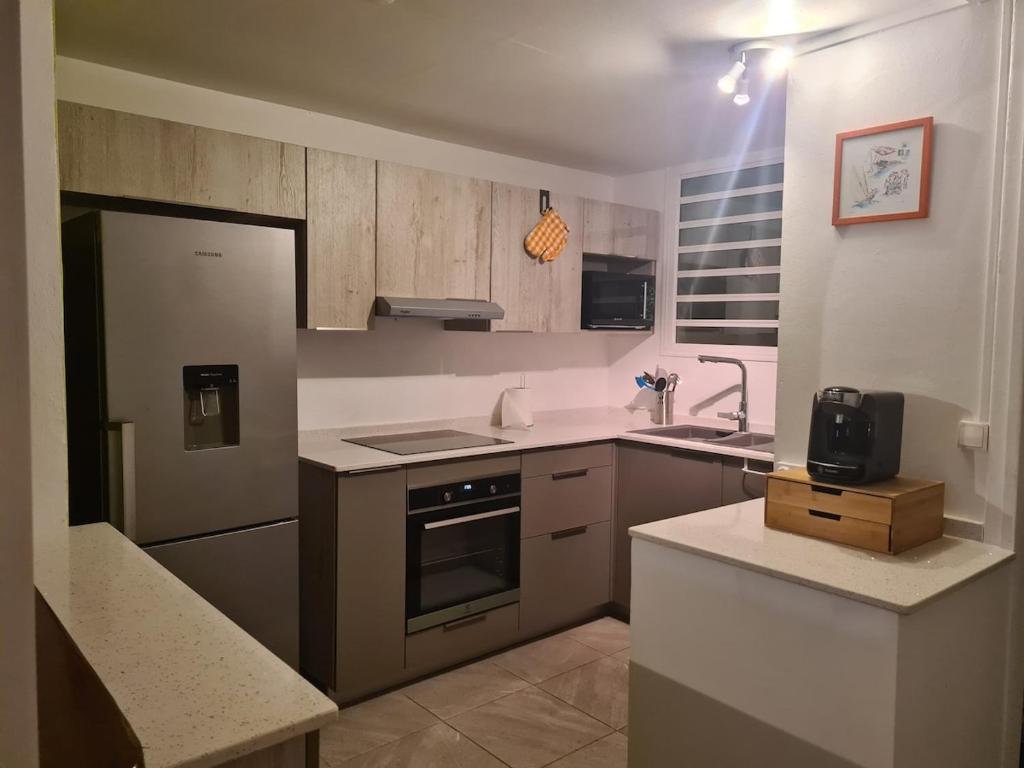 Cucina o angolo cottura di Villa Kasanaco avec vue sur la mer
