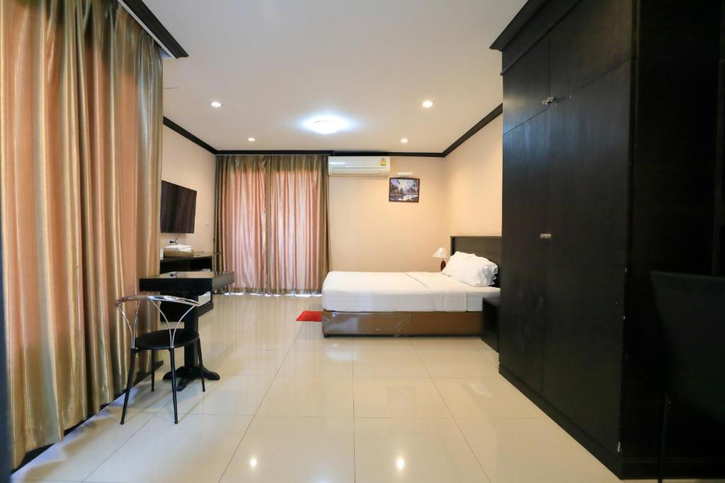 Triton Hotel Nakhonratchasima โรงแรมไททัน - Chambre Lit King-Size
