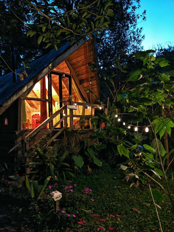 Zahrada ubytování Tipi Cabécar