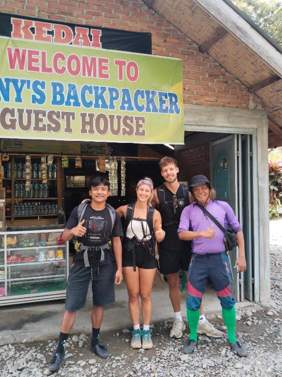 Hosté ubytování Jhony's Backpacker-Guest House only stay here book treking with us