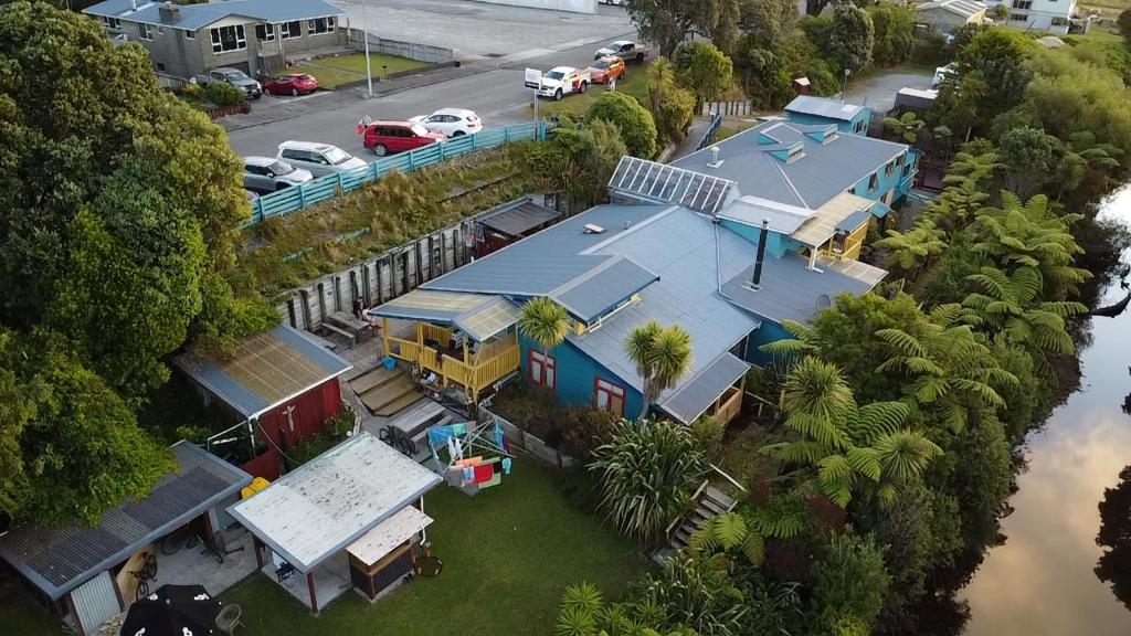 Global Village Travellers Lodge - Resim 6