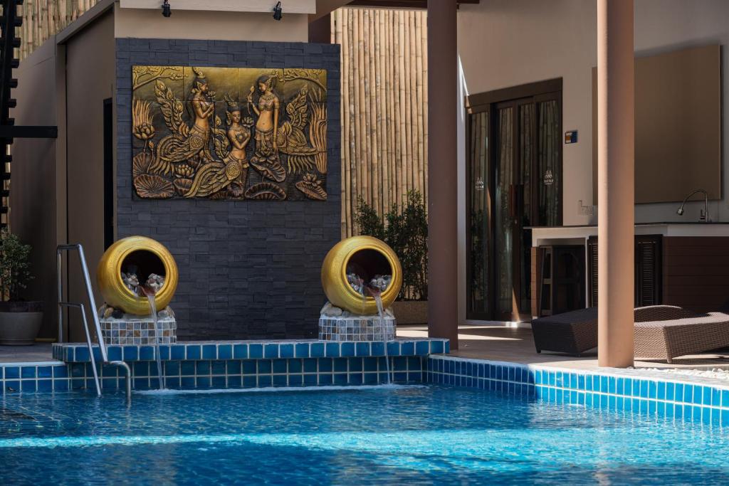 Bazén v ubytování Blue Palm Residence Kata nebo v jeho okolí