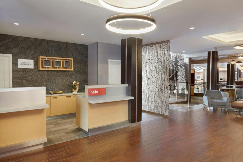 Vstupní hala nebo recepce v ubytování TownePlace Suites by Marriott London