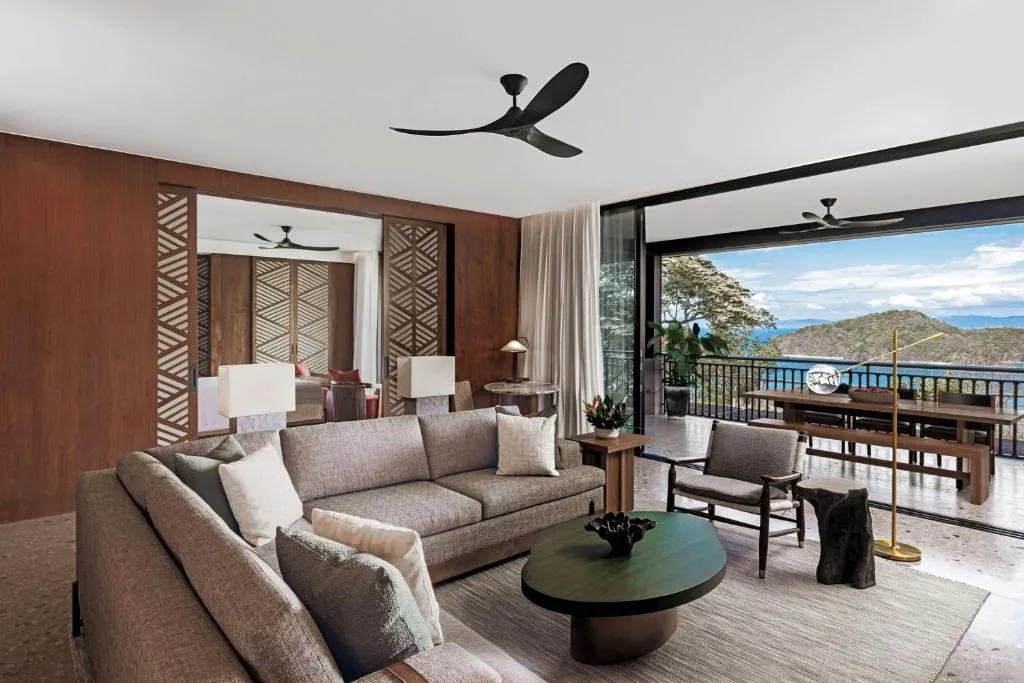 Ocean Reserve King Suite with Ocean View and Balcony