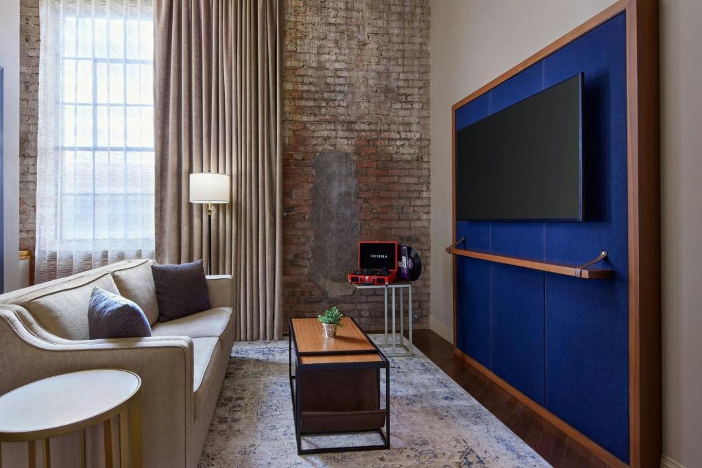 The Sessions Hotel, Bristol, a Tribute Portfolio Hotel - Suite Queen Con Sofá Cama