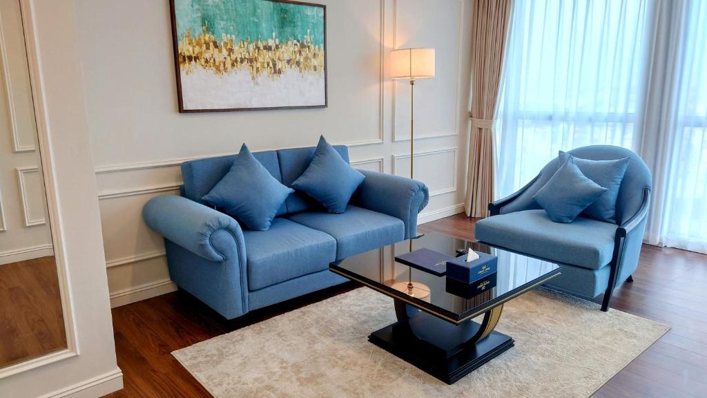 Posezení v ubytování Cosmo Stars Hotel Bạc Liêu