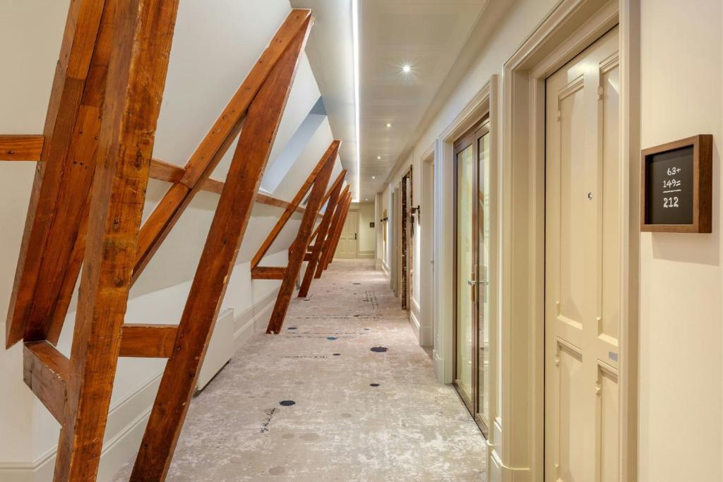 The College Hotel Amsterdam, Autograph Collection - Resim 35