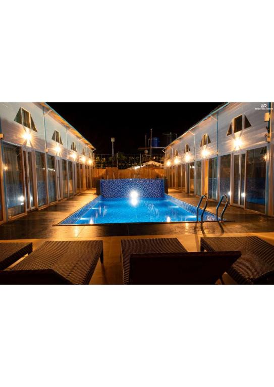 Bazén v ubytování Bayview Cottage Pool nebo v jeho okolí