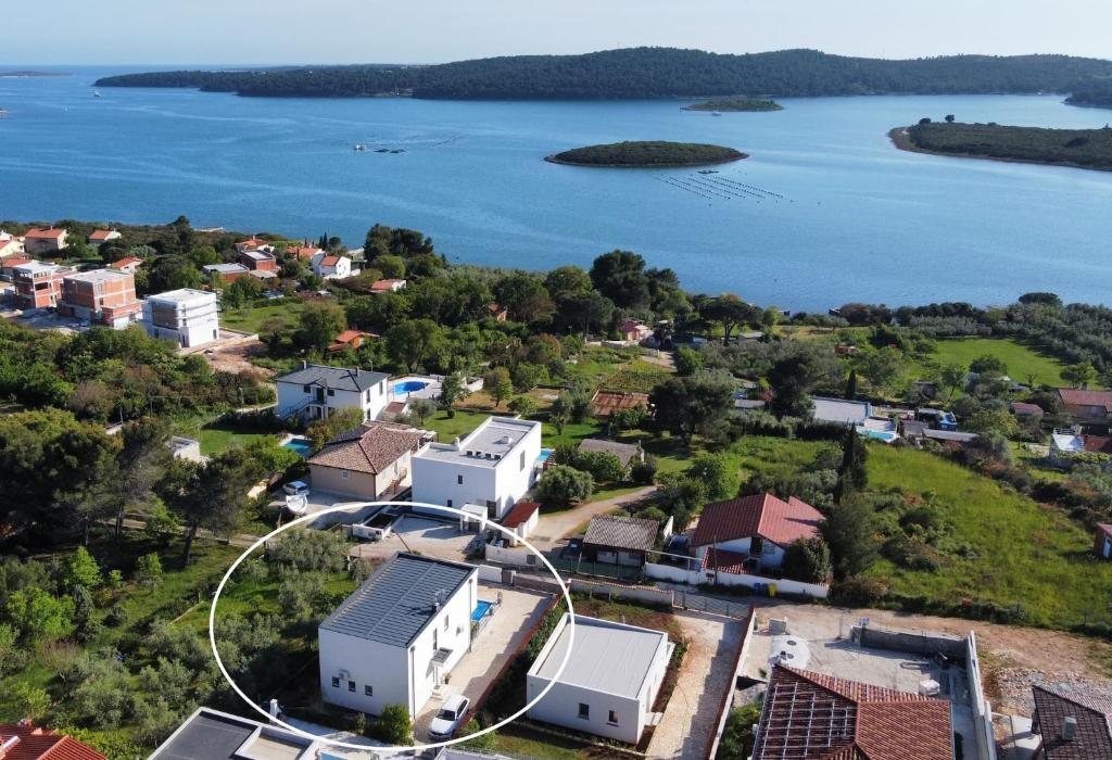 Príroda v okolí vily