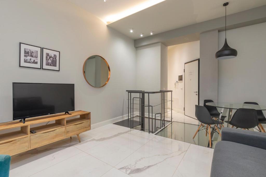 Xenia Apartments - Spacious three-room apartment in Moscova area