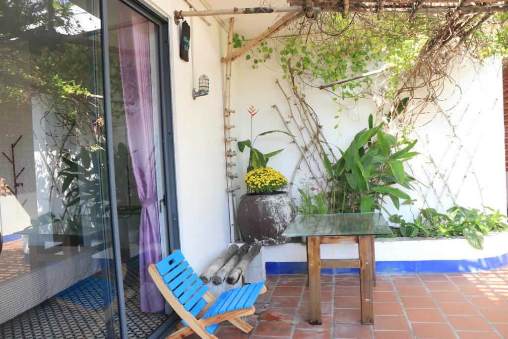 Balkón nebo terasa v ubytování Sea For Rest Homestay