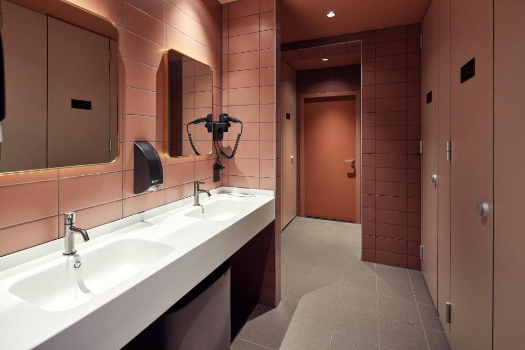Ein Badezimmer in der Unterkunft The Elephant Hostel