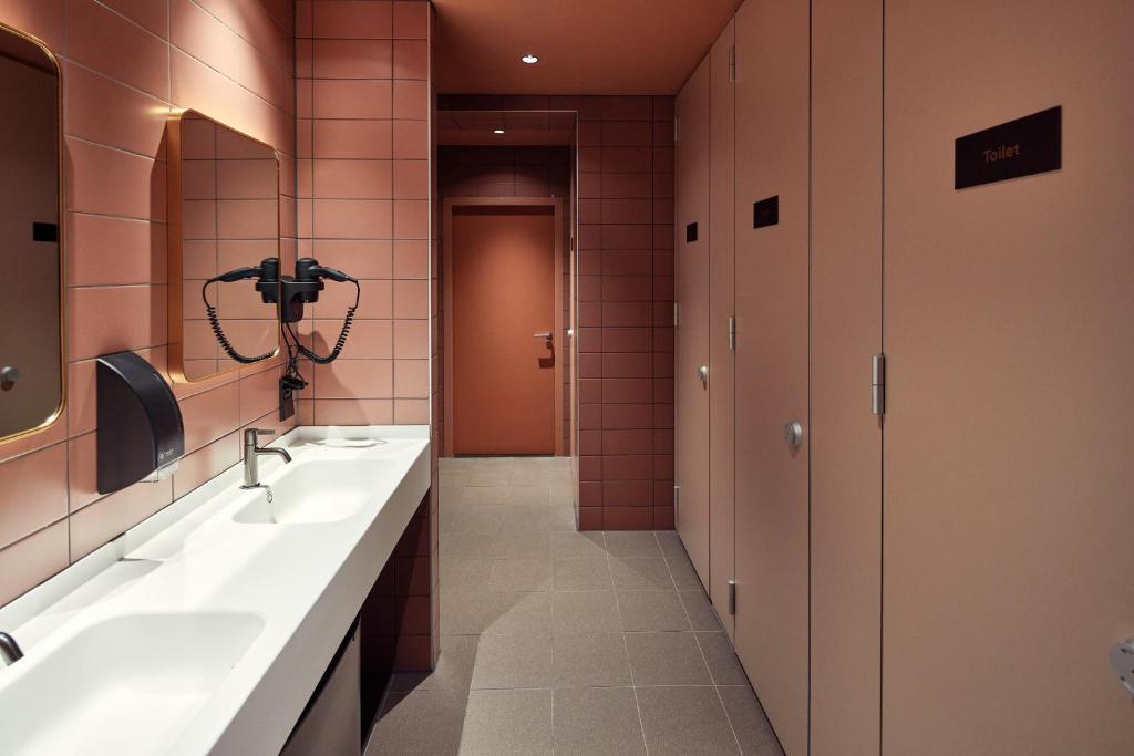 Ein Badezimmer in der Unterkunft The Elephant Hostel