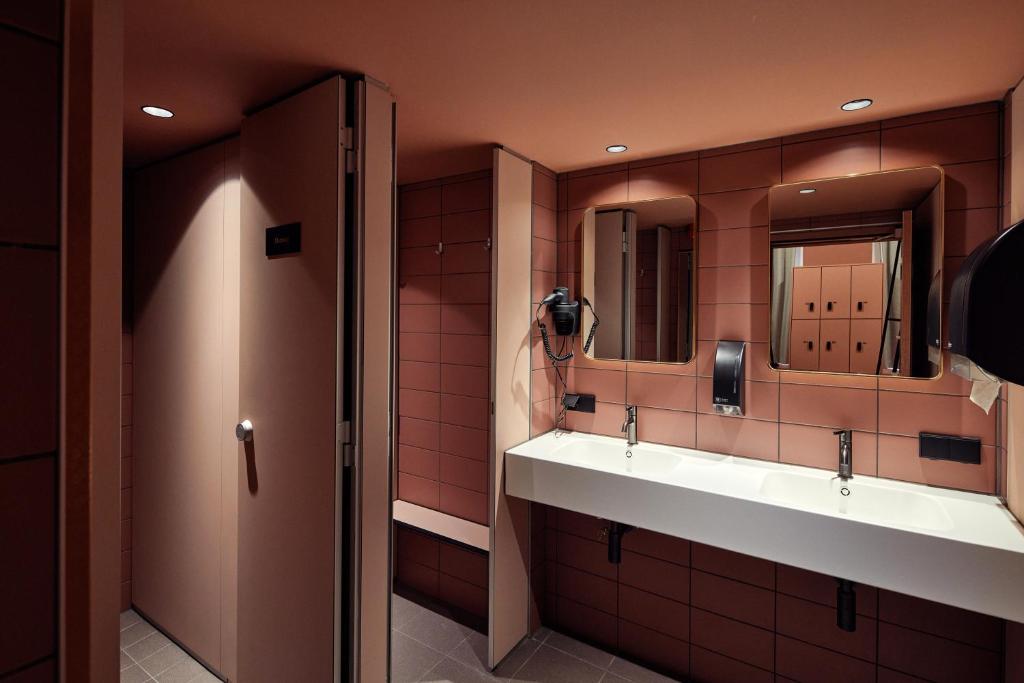Ein Badezimmer in der Unterkunft The Elephant Hostel