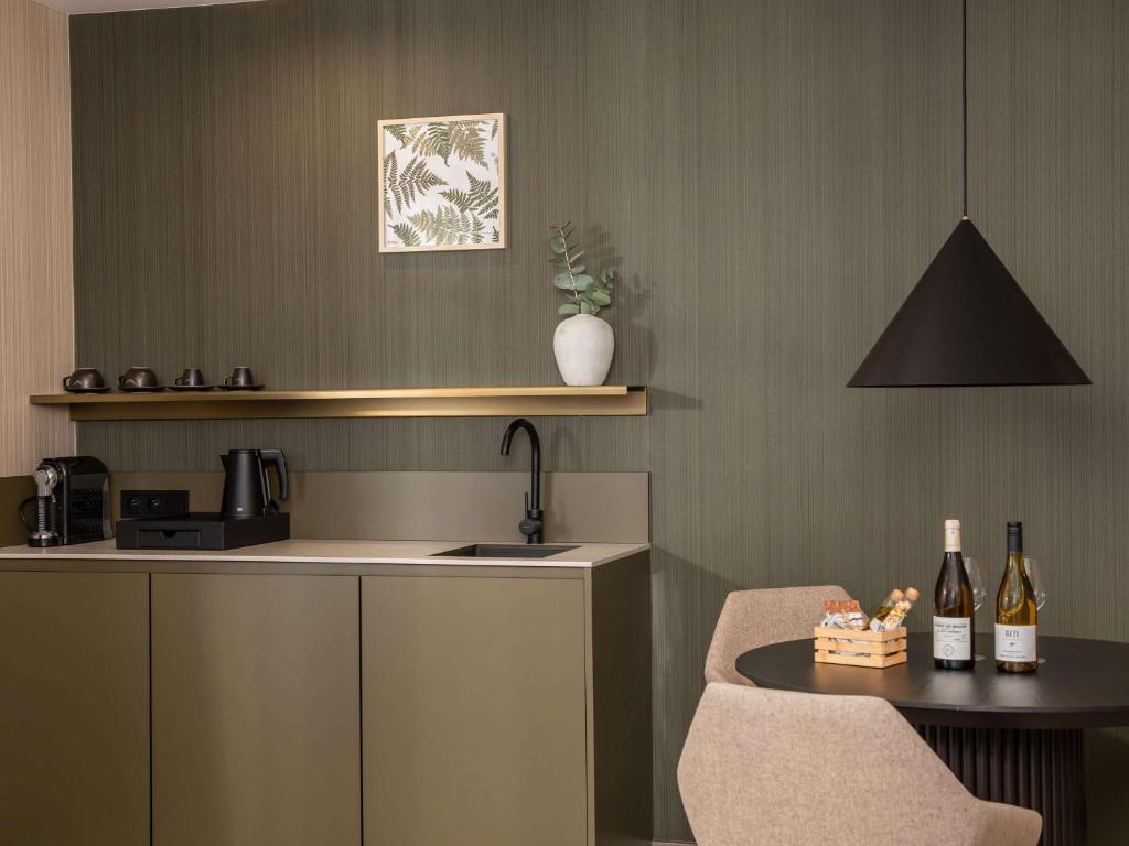 Kuchyň nebo kuchyňský kout v ubytování Mövenpick Resort & Spa Karpacz