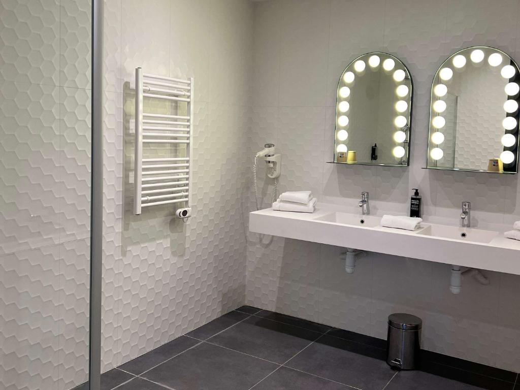Koupelna v ubytování ibis Styles Arras Centre
