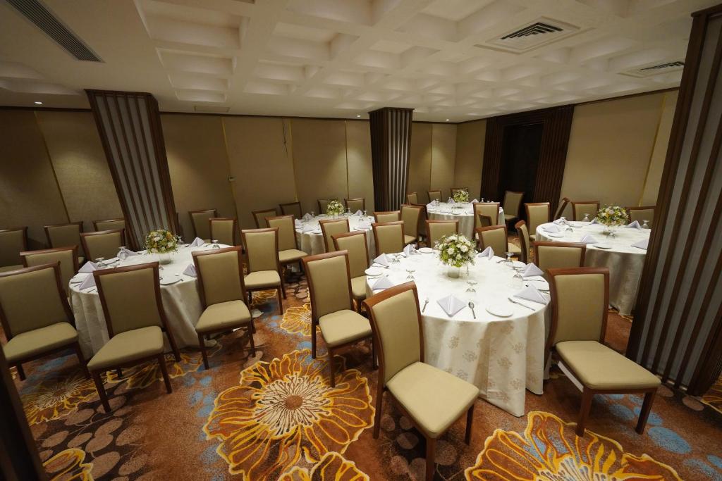 Restaurace v ubytování Hotel Grand Amanee