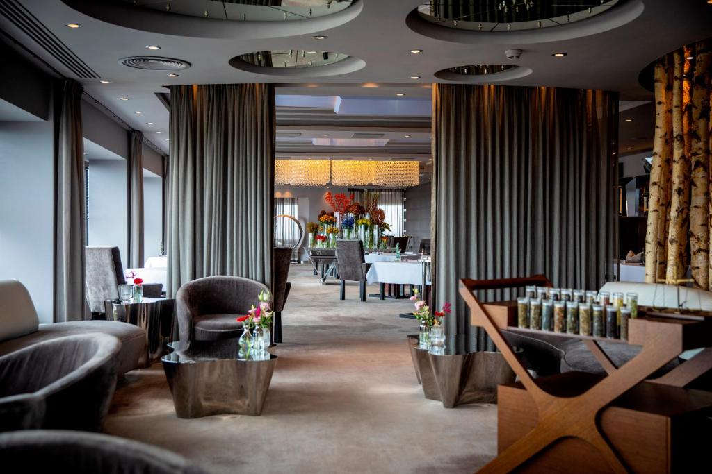 Posezení v ubytování Hotel Okura Amsterdam – The Leading Hotels of the World