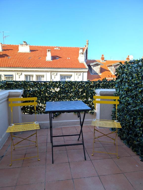 Balkón nebo terasa v ubytování H33 Hôtel