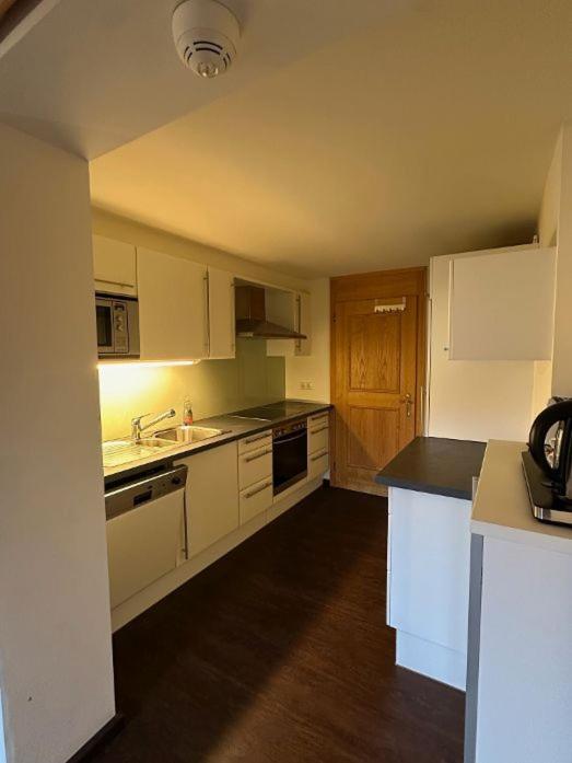 A kitchen or kitchenette at S'Matt 3