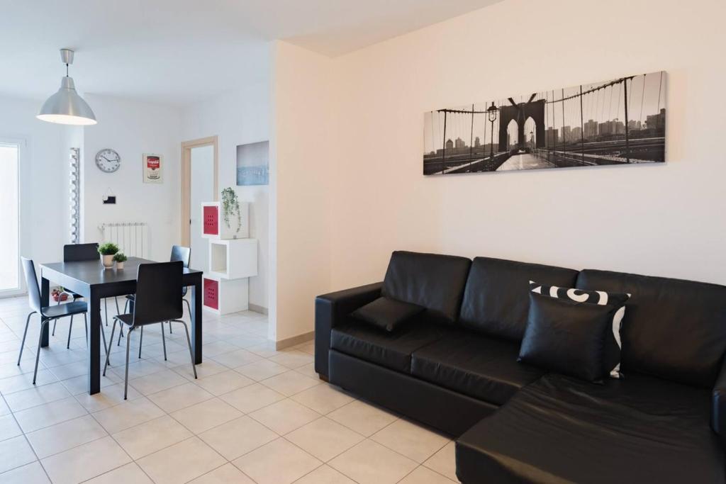 A seating area at Spataro4 - YourPlace Abruzzo