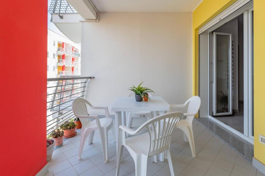 A balcony or terrace at Spataro4 - YourPlace Abruzzo