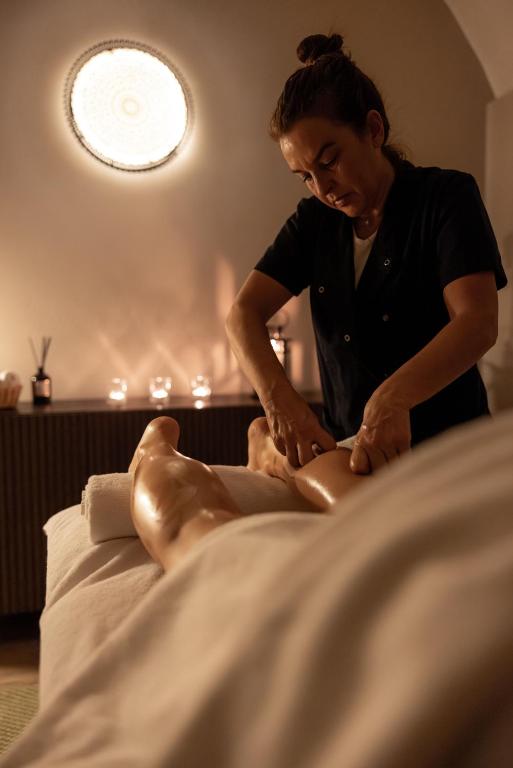 Spa o instalaciones de bienestar en Hotel Altein Arosa, a Faern Collection Resort
