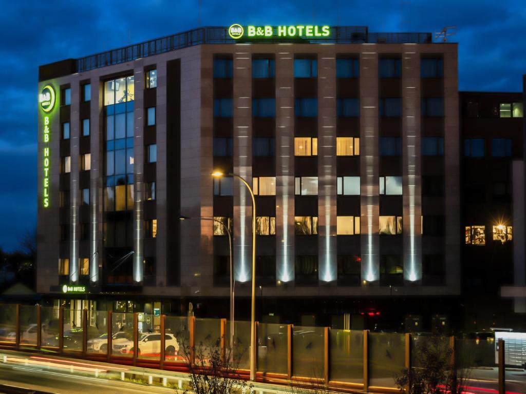 Budova, v ktorej sa hotel nachádza