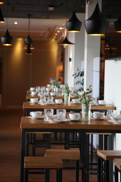Restaurace v ubytování Ökohotel aus Holz Alea Eco