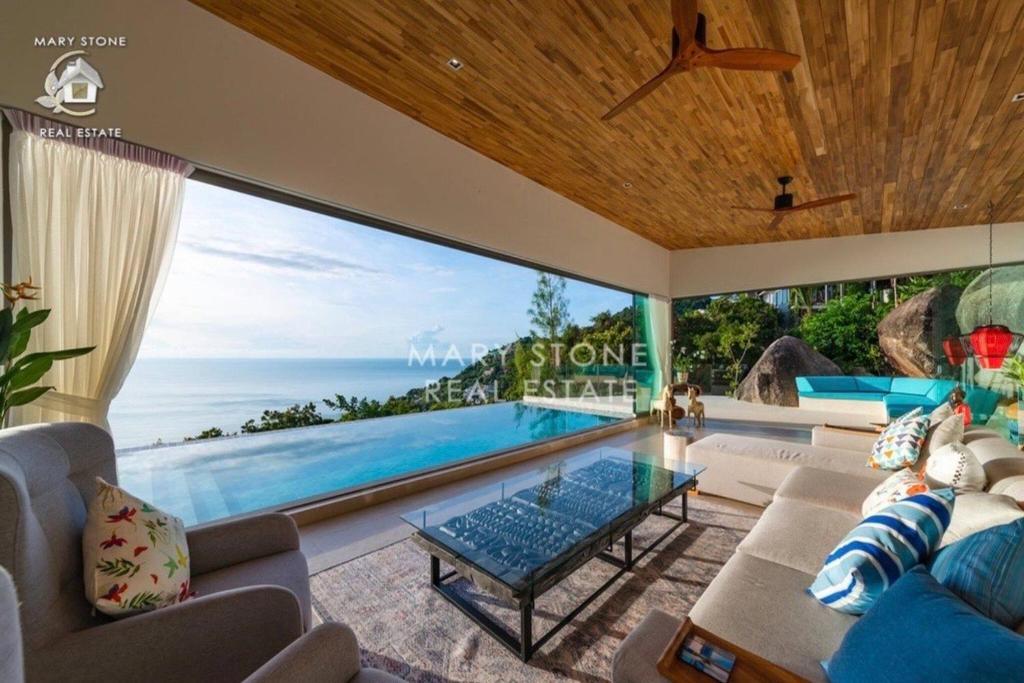 Bazén v ubytování Villa Jugraj - A Perfect Retreat for Your Rejuvenating Vacation in Chaweng Noi Samui nebo v jeho okolí