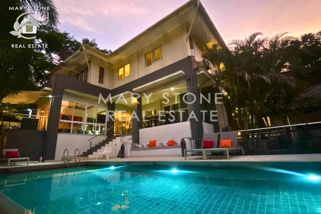 Πισίνα στο ή κοντά στο Villa Tree Samui - Unique 5BR Tropical Villa