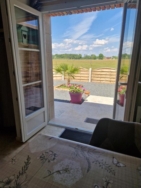 Balkón nebo terasa v ubytování Gîte à la campagne au calme