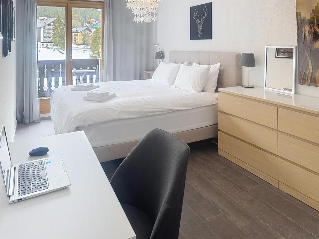 Postel nebo postele na pokoji v ubytování Morgins Cosy, Ski-in & out, Parking, Vue, Central, Wifi