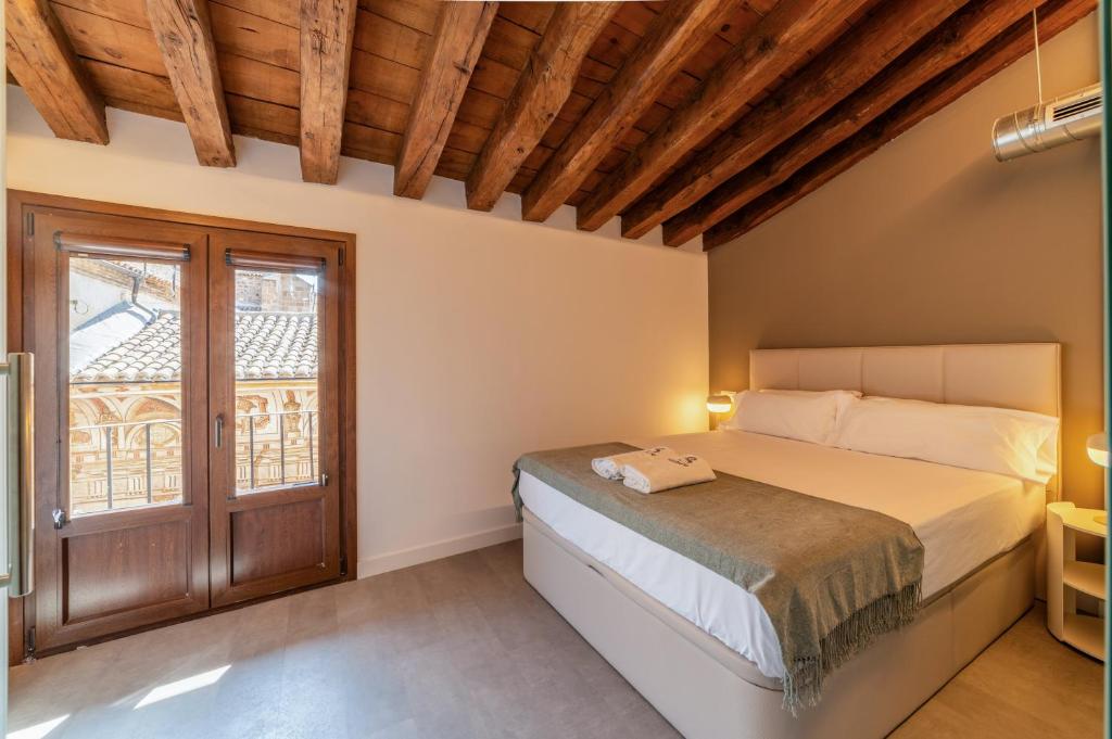 Apartamentos Santa Fe - Calle Armas by Toledo AP - 3