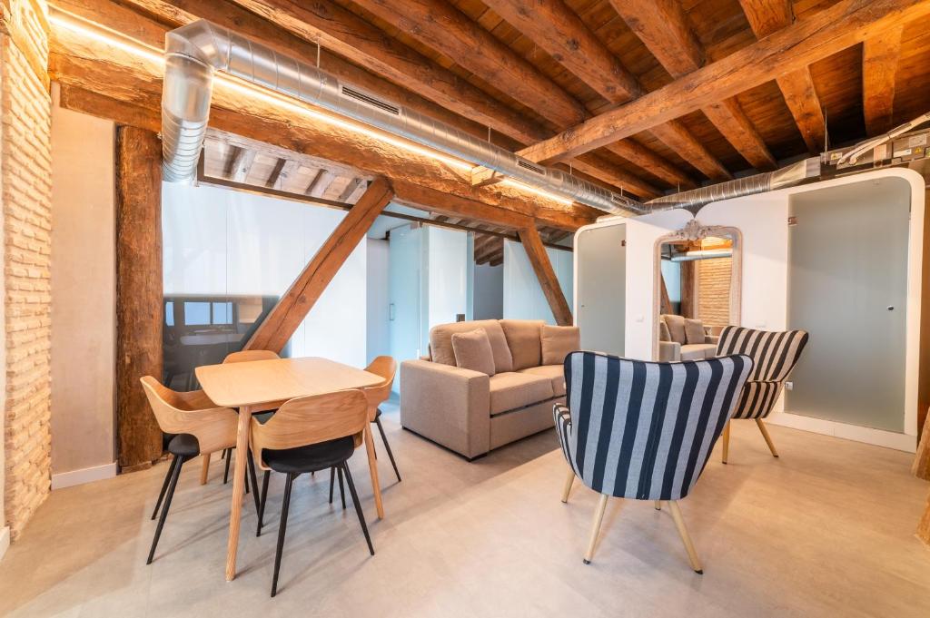 Apartamentos Santa Fe - Calle Armas by Toledo AP - 7