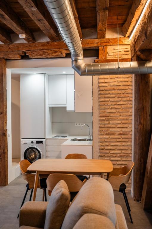 Apartamentos Santa Fe - Calle Armas by Toledo AP - 13