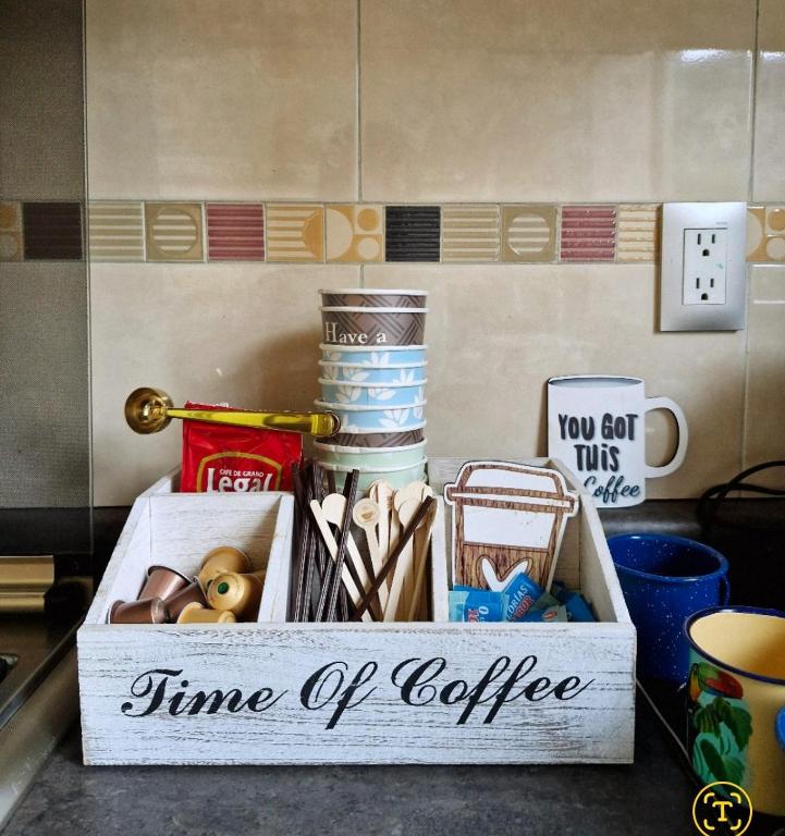 Set per la preparazione di tè e caffè presso Acogedora Recamara Matrimonial con Blackout - A solo 2 cuadras del WTC!
