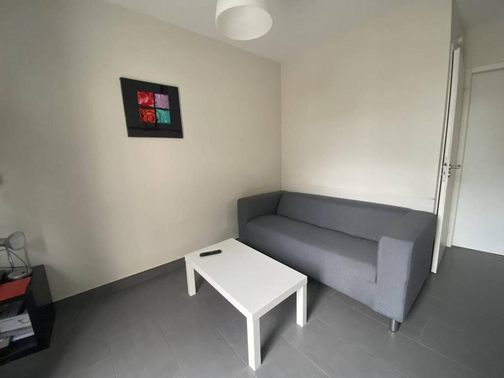 T1 bis avec Terrasse, Parking, WiFi et Animaux admis à Cambo-les-Bains - FR-1-495-12 - Apartamento (2 Adultos)