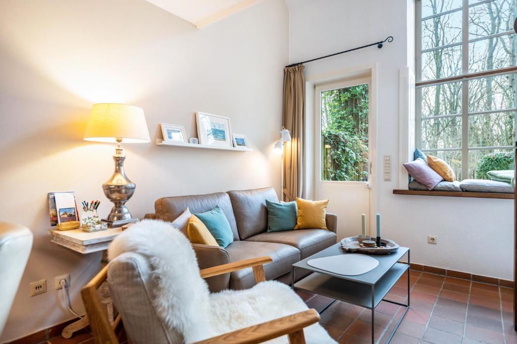 Posezení v ubytování Ferienwohnung Kurparkhaus 19c Wyk
