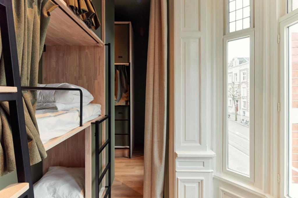 The Elephant Hostel - Letto A Castello In Dormitorio Misto Con 24 Letti
