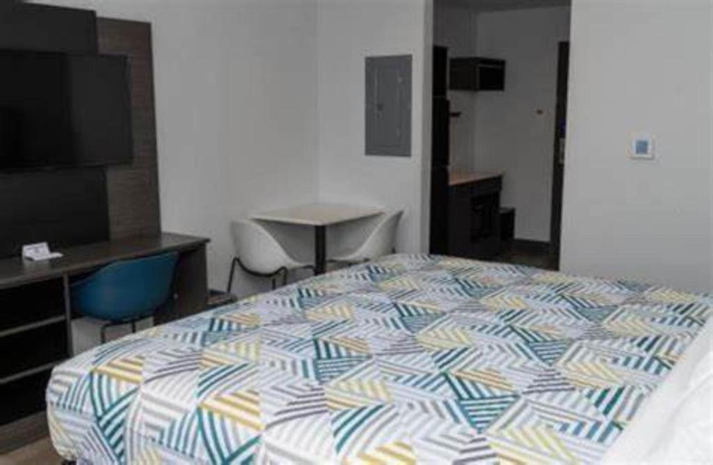 Motel 6 Fort Worth TX Lake Worth photo