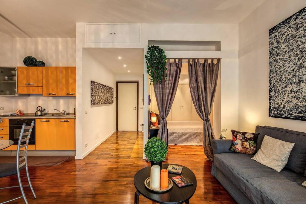 Kuchnia lub aneks kuchenny w obiekcie Lovely apartment close Vatican