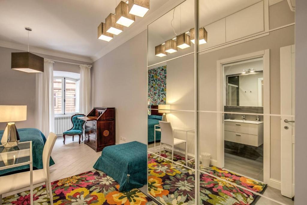 Kuchnia lub aneks kuchenny w obiekcie Flat with terrace by Vatican