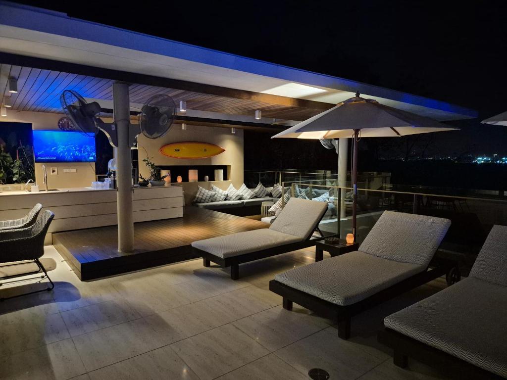 Posezení v ubytování Villa Skyfall Thailand Phuket