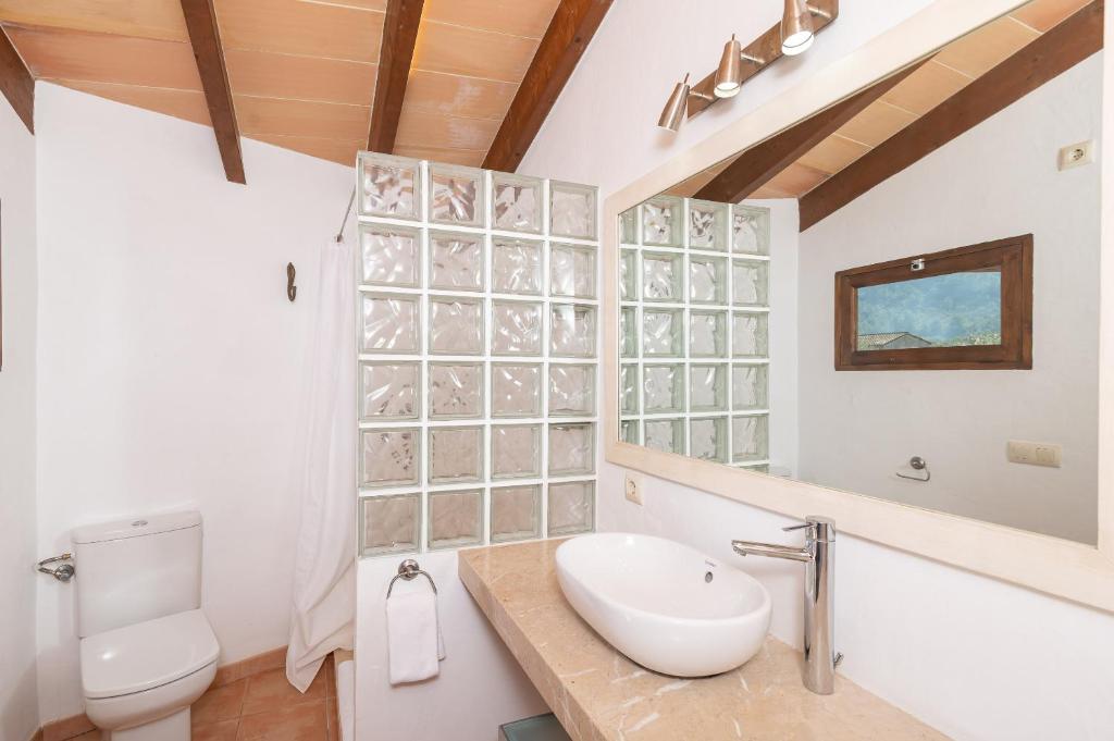 Kúpeľňa v ubytovaní Villa Perdiu Vell Petit by Sealand Villas