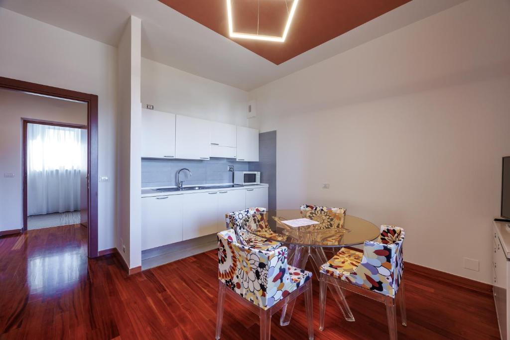 Kuchyň nebo kuchyňský kout v ubytování Residence Hotel Torino Uno