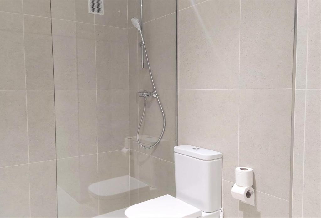 Koupelna v ubytování Apartamento 2H frente al mar y piscina 423