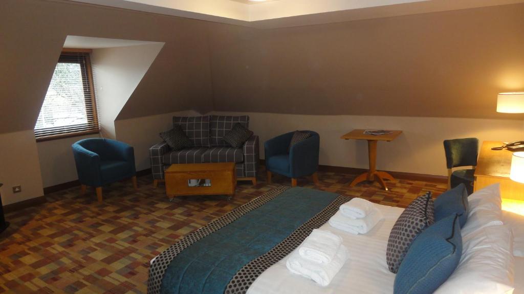 Greyfriars Inn by Greene King Inns - Double Double Double Room